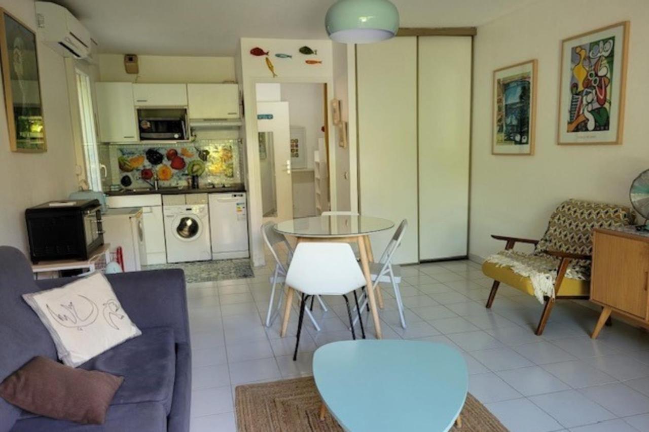 Nice Studio 30 M With Terrace And Pool Antibes Exteriör bild